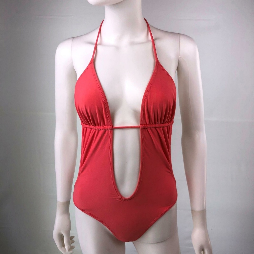 Belusso Small Halter Neckline One Piece Swimsuit, Pink